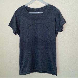 Lululemon short sleeve top